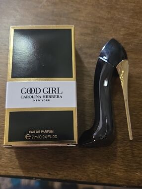 Carolina Herrera Good Girl Perfume